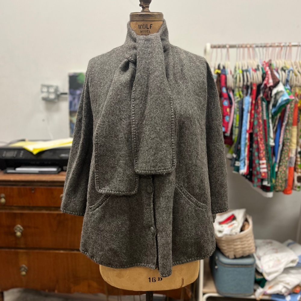 Vintage Wool 70s Cape - M/L